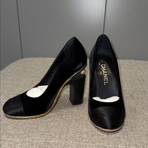 CHANEL Black and Gold Heels